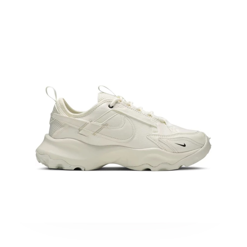Used Nike TC 7900